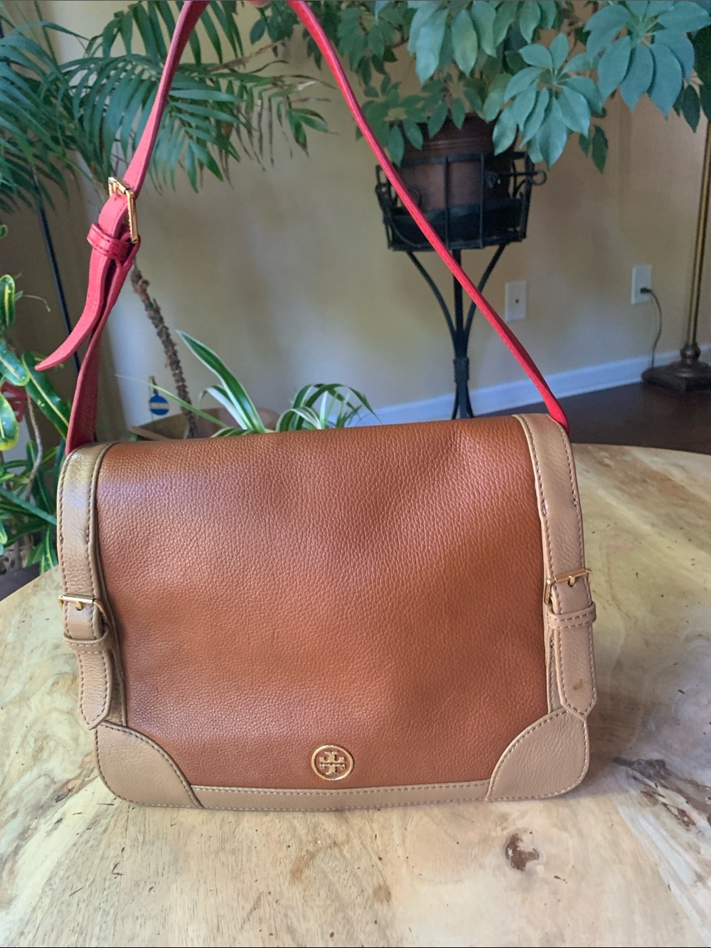 TORY BURCH Two-Tone Brown and Red Leather Shoulder Bag
